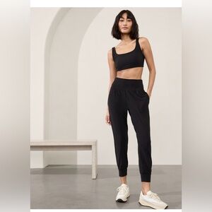 Athleta Salutation High Rise Jogger | MT | Olive